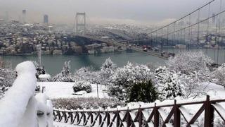 İstanbul’da yılbaşı kar yağışı! Meteoroloji'den 7 il için sarı, 3 il için turuncu kodlu uyarı