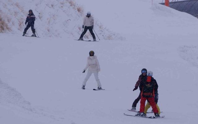 Paland&ouml;ken&rsquo;de kar, kış ve kayak keyfi 9
