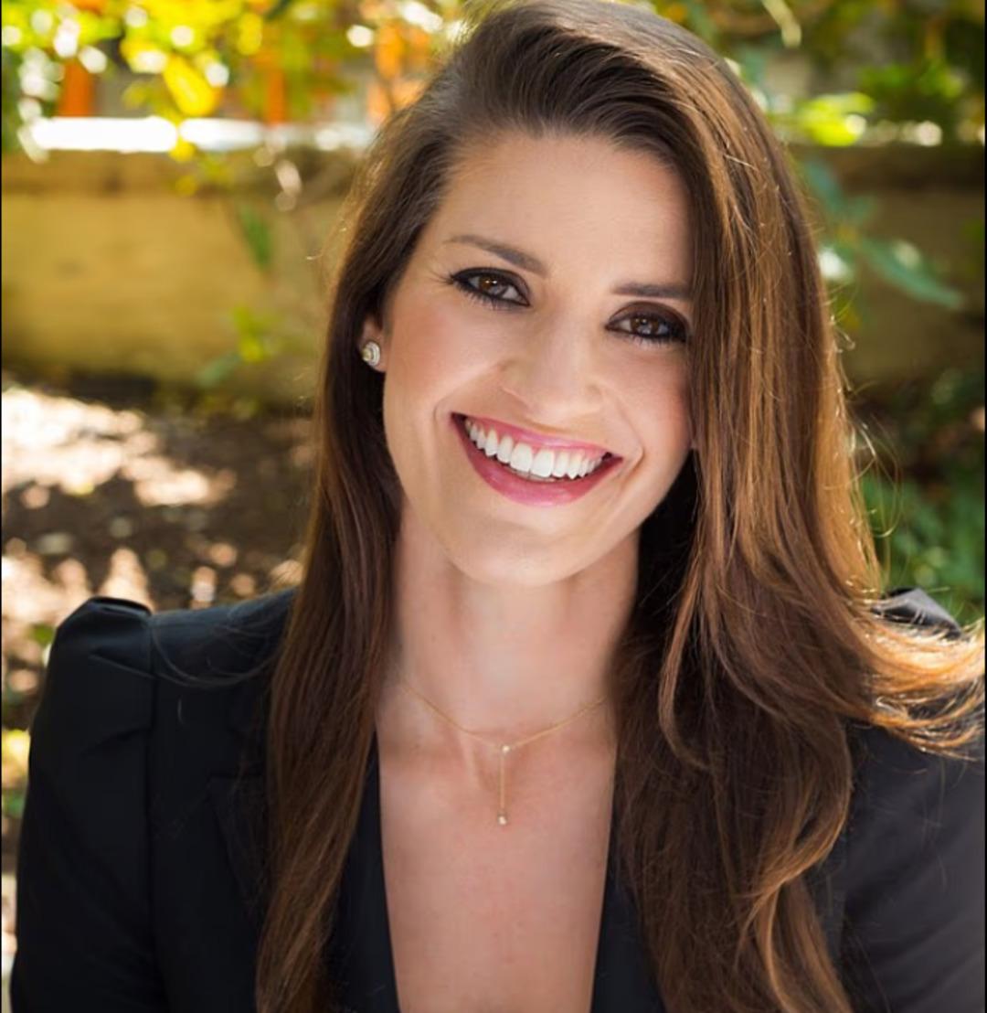 Prens Harry ve Meghan Markle&rsquo;a uzman dayanmıyor! Kardashian partisinden sonra o g&ouml;reve gelen 11. &ccedil;alışanda ka&ccedil;tı 1