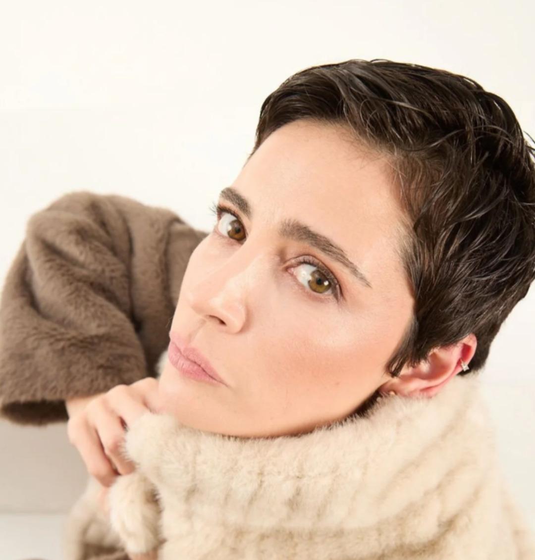 Esra Şeng&uuml;nalp, A.B.İ. dizisi i&ccedil;in sa&ccedil;larını kısacık kestirdi 2