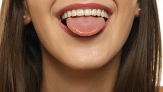 Kurulukta dudaklarımız çatlayıp kanarken dilimiz neden çatlamaz?