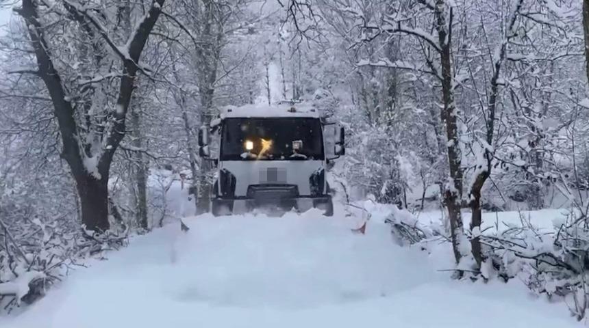 Şırnak&rsquo;ta yoğun kar nedeni ile bazı yollar ulaşıma kapandı
