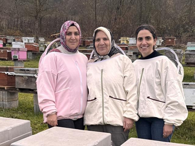 Anne, iki kızına da mesleği &ouml;ğretti 'Birlikte &ccedil;alışıyoruz'