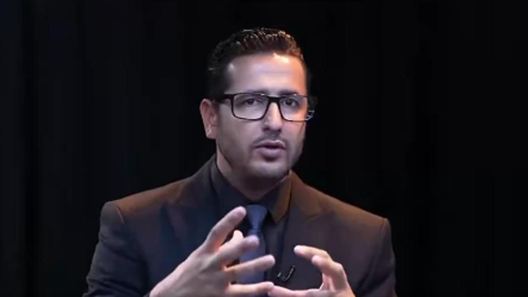 G&ouml;zaltına alınan Taner &Ccedil;ağlı nın Mehmet Akif Ersoy ile ilgili s&ouml;zleri yeniden g&uuml;ndem oldu: "T&uuml;rkiye de en &ccedil;ok g&uuml;venilen ve &ouml;zel kişilerinden biri" 1