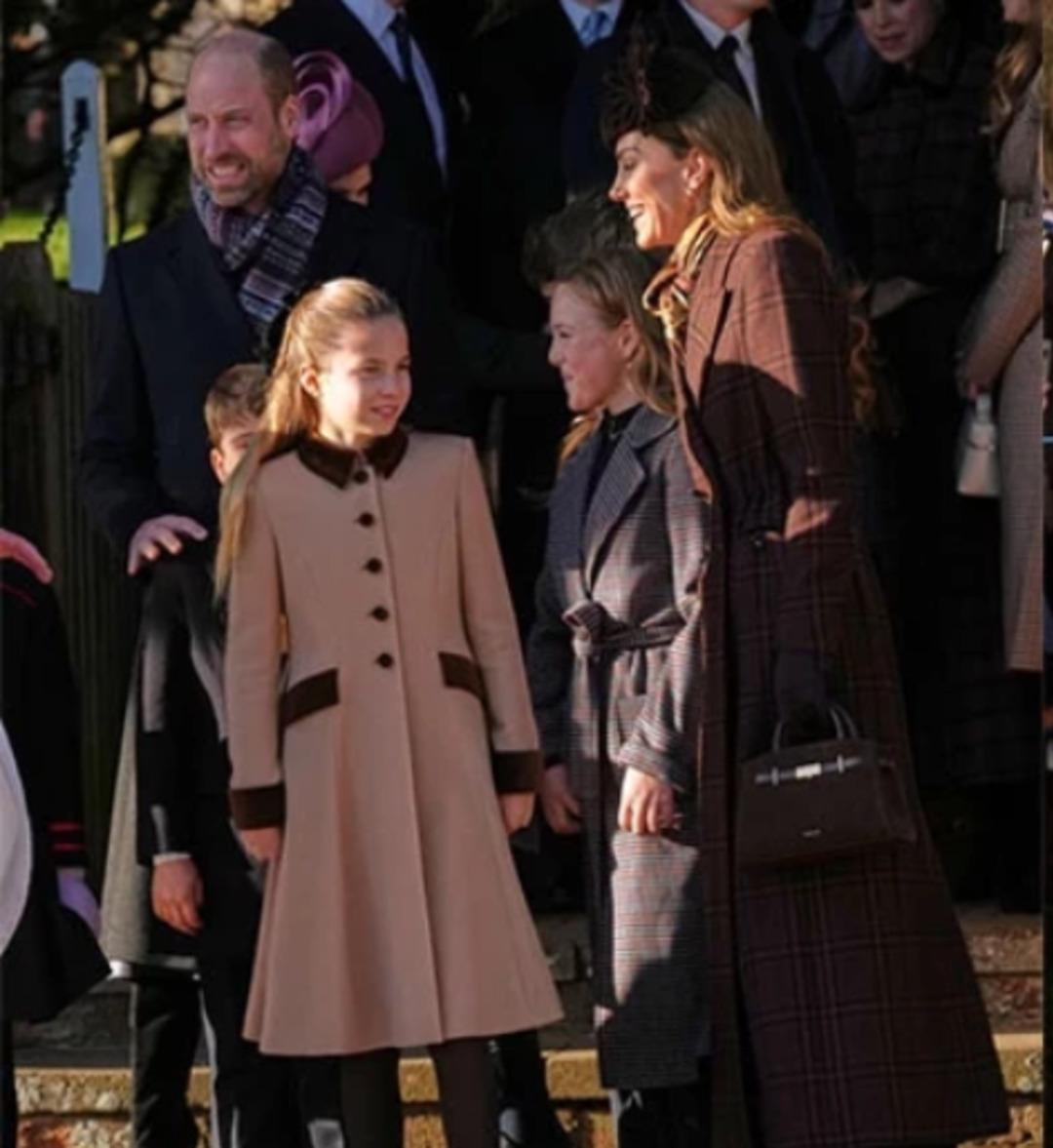 G&ouml;zlerini alamadılar: &Uuml;nl&uuml; k&uuml;&ccedil;&uuml;k dikkat &ccedil;ekti! "Prenses Diana nın kopyası" 1