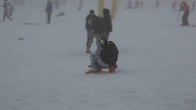 Uludağ&rsquo;a haftasonu akını 3