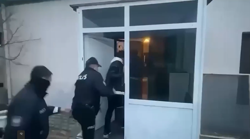 Bakan Yerlikaya 65 ili tek tek sıralayarak duyurdu: Uyuşturucu satıcılarına dev operasyon!