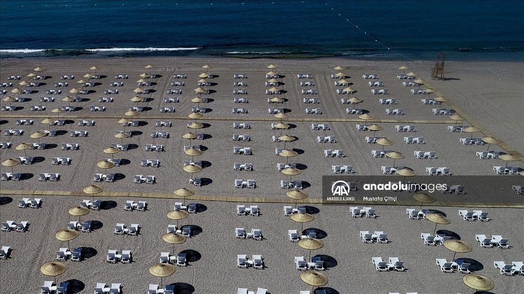 Halk Plajları na rekor ilgi! Bakan Ersoy duyurdu: 3 milyon 252 bin 769 kişi denize &uuml;cretsiz ulaştı 8