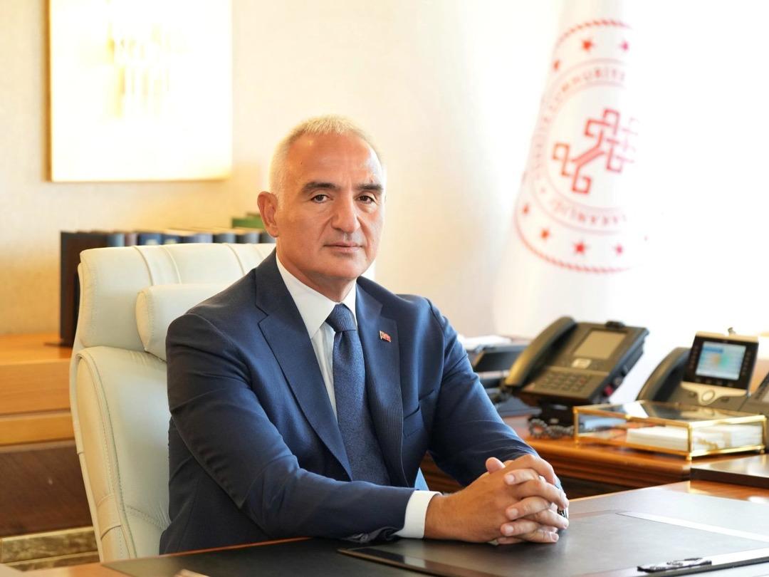 Bakan Ersoy verileri paylaştı! 2025 yılında Antalya da turist rekoru: 17 milyondan fazla ziyaret  1