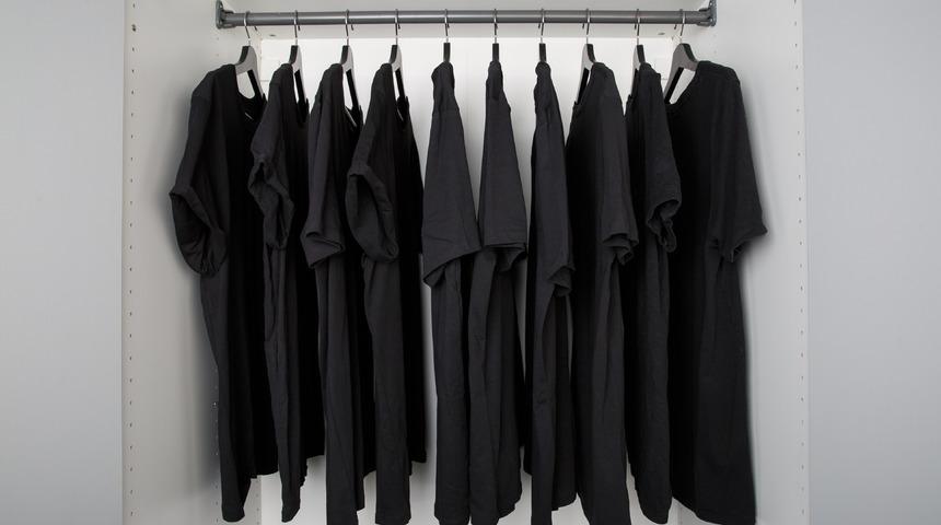 Psikolojiye g&ouml;re s&uuml;rekli siyah giymenin anlamı nedir?