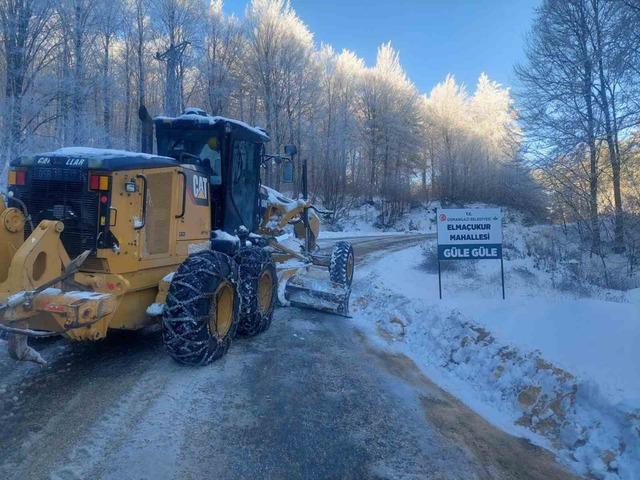 Osmangazi&rsquo;de kar sonrası buzlanmaya karşı seferberlik 4