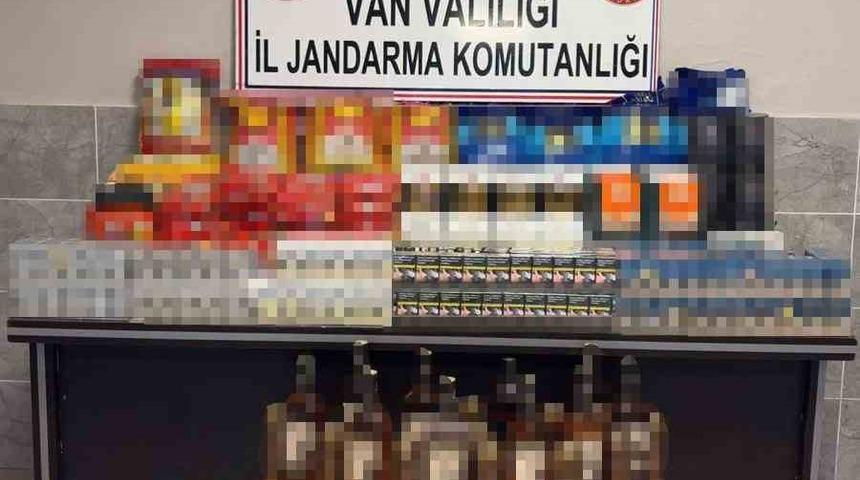 Van&rsquo;da ka&ccedil;ak sigara, alkol ve gıda &uuml;r&uuml;n&uuml; ele ge&ccedil;irildi
