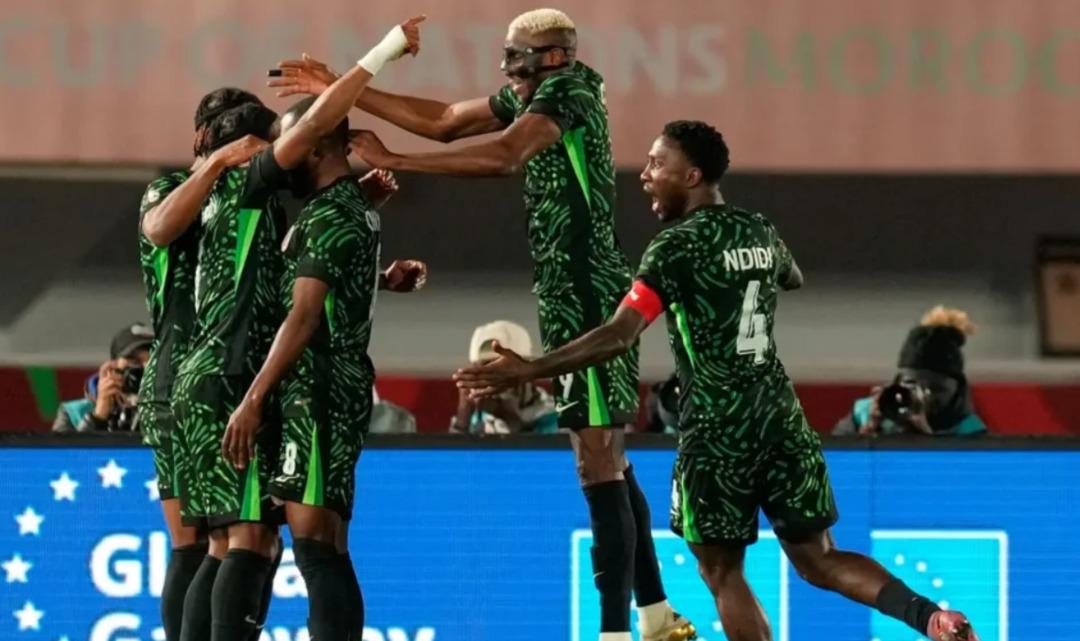 Afrika onu konuşuyor, ne yaptın Osimhen! Durdurulamıyor 4