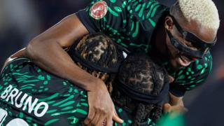 Afrika onu konuşuyor, ne yaptın Osimhen! Durdurulamıyor