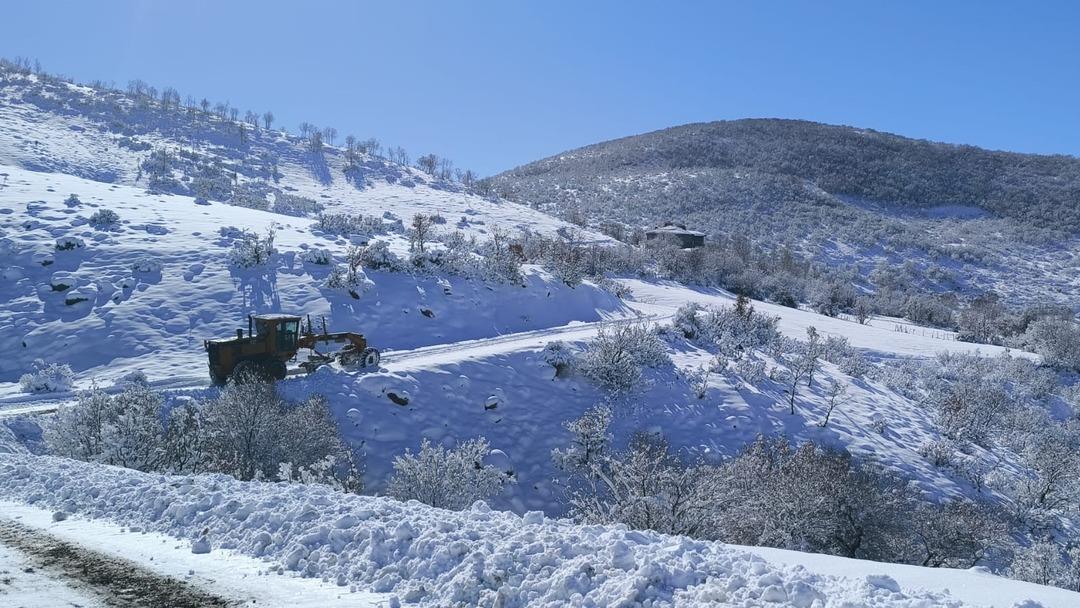 Peş peşe kar tatili haberleri:  Zonguldak, Kastamonu, Bolu, D&uuml;zce ve Karab&uuml;k... T&uuml;rkiye kar yağışının etkisi altına girdi 3