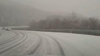 Kırklareli Mahyadağı bölgesinde kar yağışı: Yol trafiğe açık