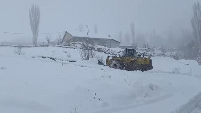 Beytüşşebap’ta eğitime kar engeli