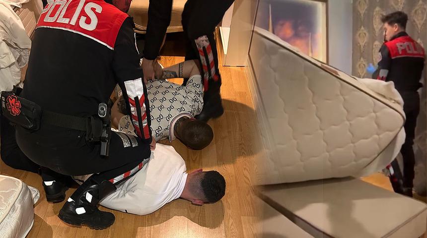 İstanbul'un g&ouml;beğindeki otel odasını cephaneliğe &ccedil;evirmişler! Yaşları daha 19, 20...