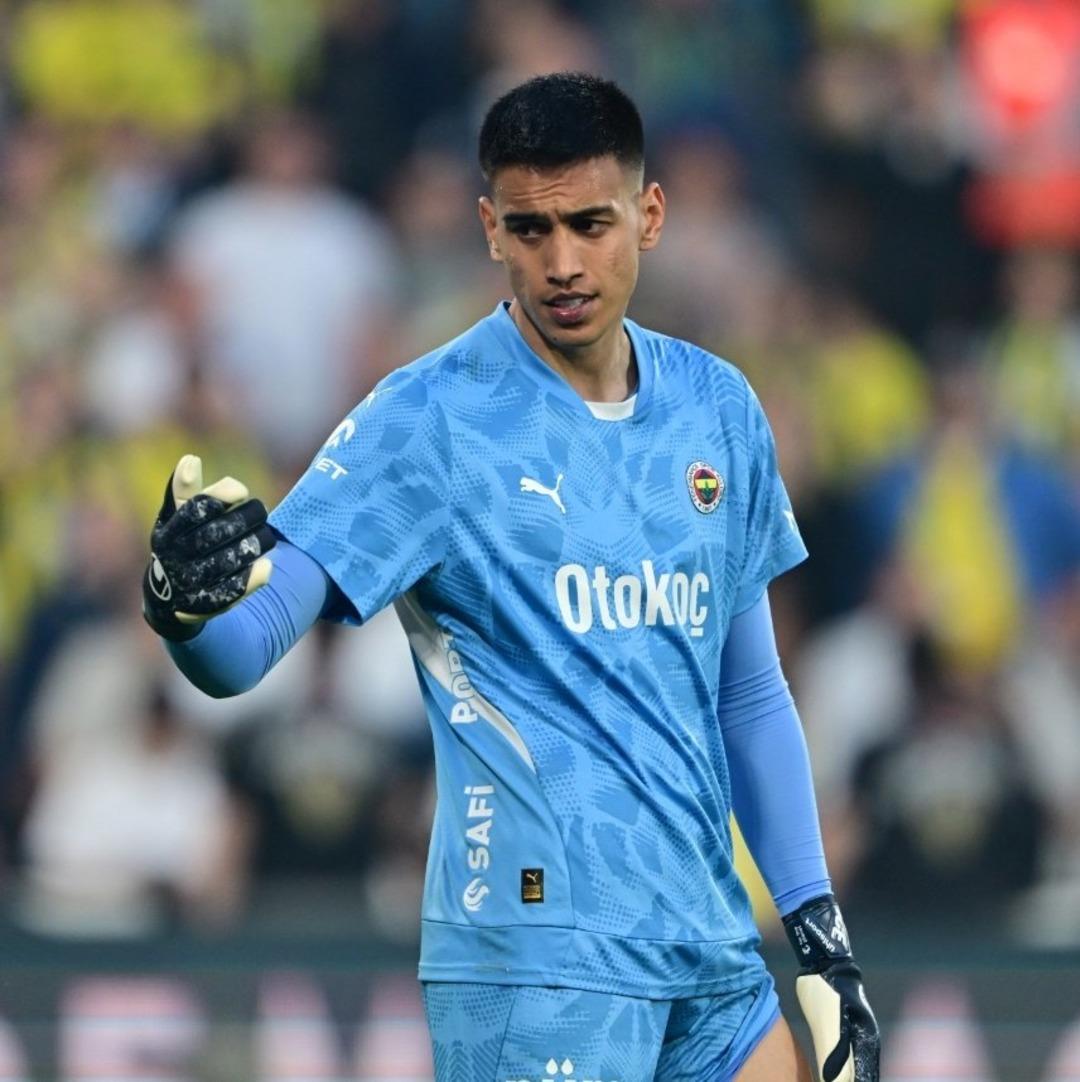 Fenerbah&ccedil;e Beşiktaşlı yıldızı transfer ediyor!   Gelmek i&ccedil;in para bile konuşmuyor   1