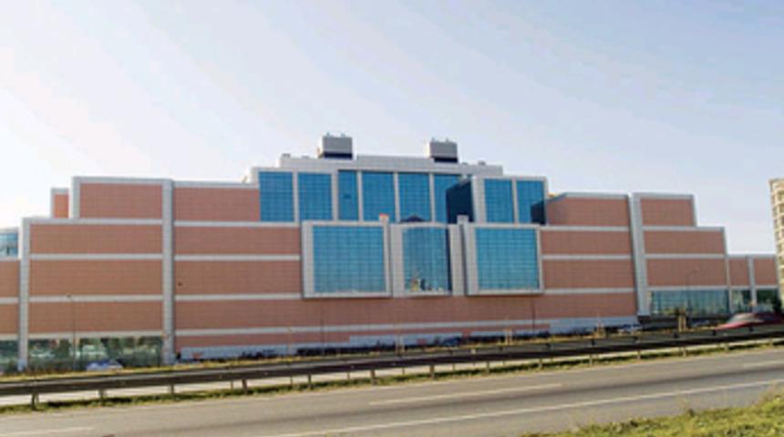 Dev alışveriş merkezi otel oluyor