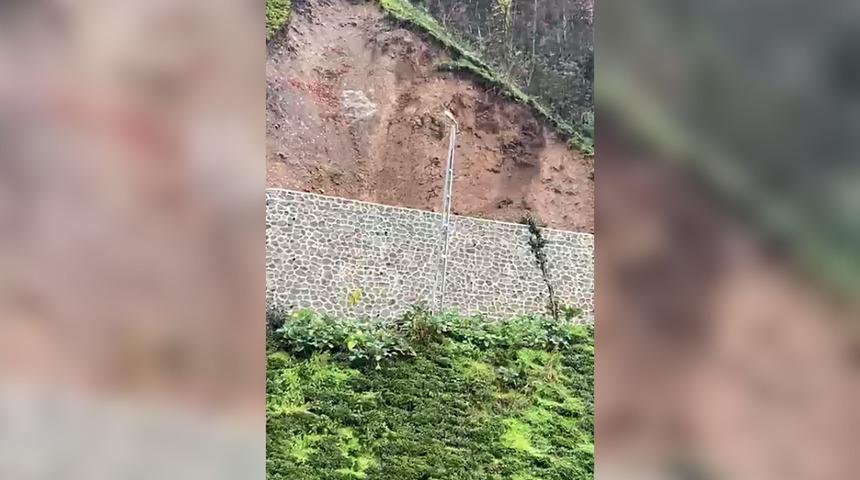 Yer: Rize! Heyelan anı b&ouml;yle g&ouml;r&uuml;nt&uuml;lendi