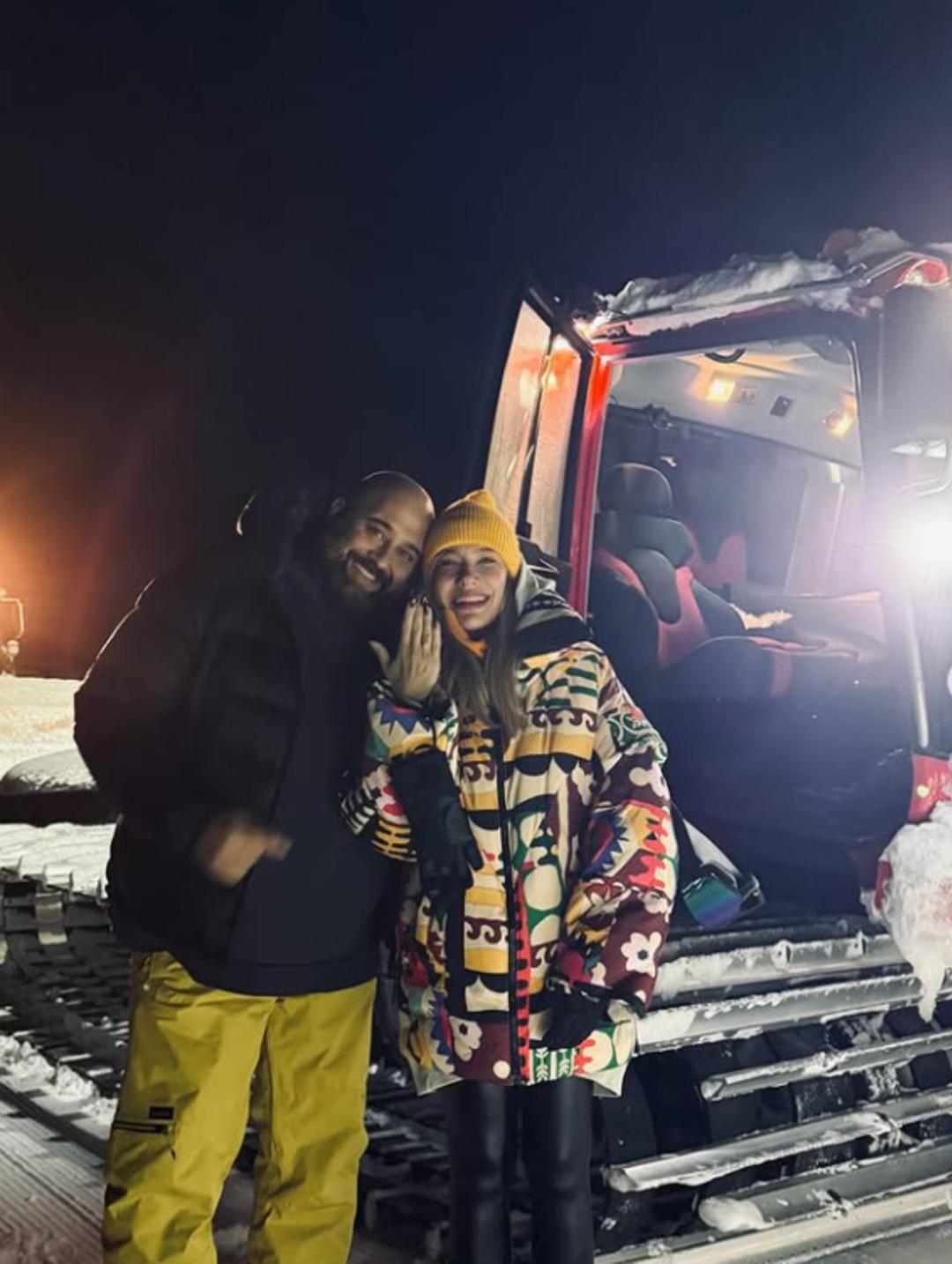 Somer Sivrioğlu, gen&ccedil; sevgilisine evlilik teklif etti! Didem Belen kimdir? 1