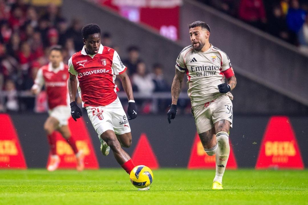 VAR ın tartışmalı kararları Mourinho yu &ccedil;ileden &ccedil;ıkardı! 2-2 lik Braga ma&ccedil;ı sonrası &ldquo;Bana deli diyecekler&rdquo;  1