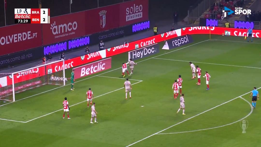 VAR ın tartışmalı kararları Mourinho yu &ccedil;ileden &ccedil;ıkardı! 2-2 lik Braga ma&ccedil;ı sonrası &ldquo;Bana deli diyecekler&rdquo;  2