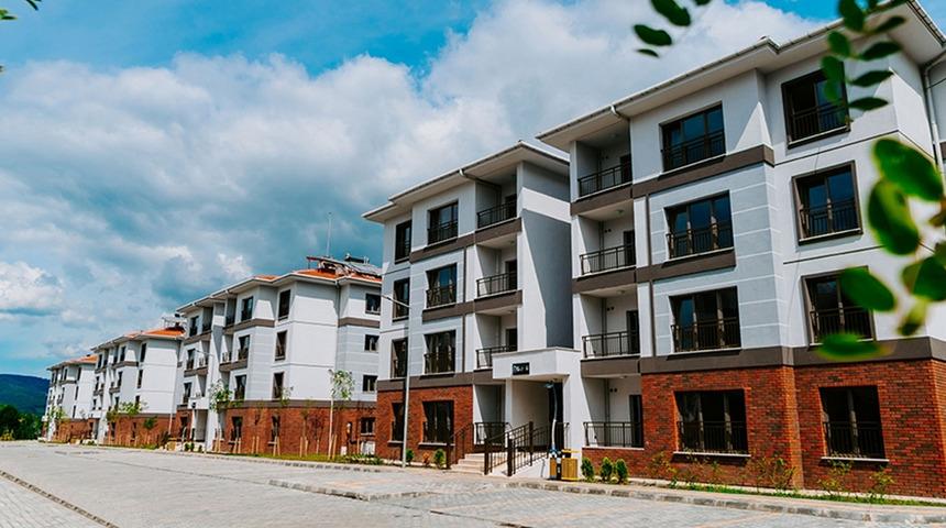 500 bin sosyal konut i&ccedil;in ilk kura bug&uuml;n! Adıyaman'da başlıyor... Teslimatlar Mart 2027'de