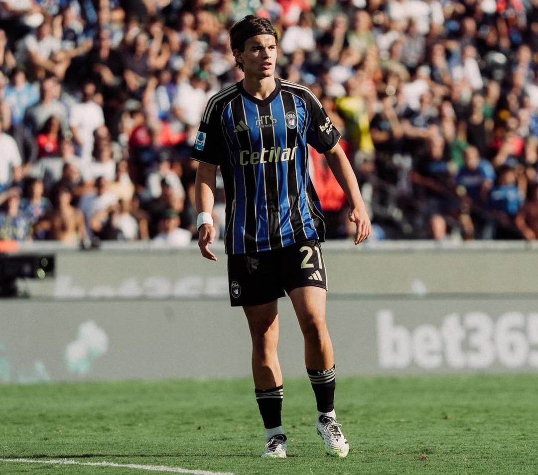 Fenerbah&ccedil;e ve Galatasaray birbirlerinin eskilerine kafayı taktı! Karşı hamle gecikmedi 4