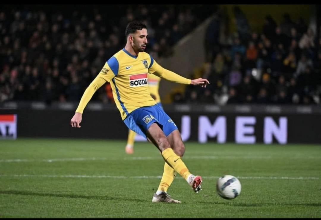 Fenerbah&ccedil;e ve Galatasaray birbirlerinin eskilerine kafayı taktı! Karşı hamle gecikmedi 2