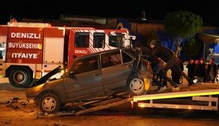 Denizli&rsquo;de 5 aracın karıştığı zincirleme kaza &ccedil;ok sayıda kişi yaralandı