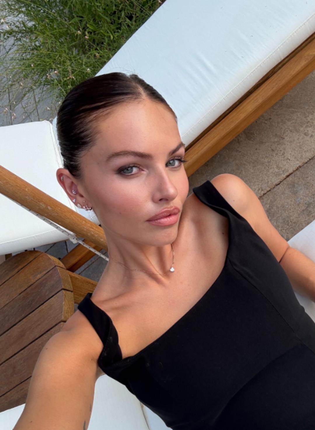 Thylane Blondeau son haline gelen yorumlara ateş p&uuml;sk&uuml;rd&uuml;! 3