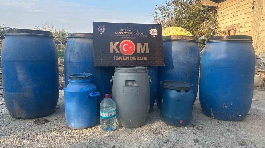 Hatay&rsquo;da yılbaşı &ouml;ncesi 1020 litre el yapımı alkol ele ge&ccedil;irildi