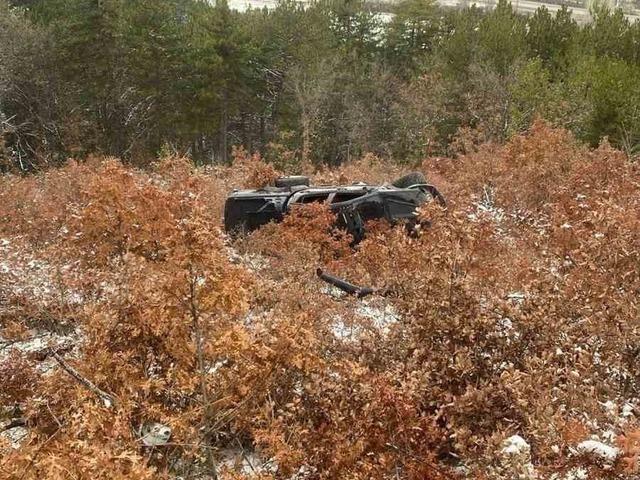 Kontrolden &ccedil;ıkan otomobil karşı şeride ge&ccedil;ti: 4 yaralı