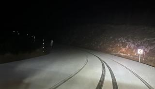 İzmir&rsquo;e mevsimin ilk karı d&uuml;şt&uuml;