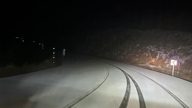 İzmir’e mevsimin ilk karı düştü