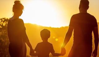 7 ilde &uuml;cretsiz başladı, T&uuml;rkiye'ye yayılacak! Eşler ve anne babalar e-Ailem&rsquo;den başvurabiliyor