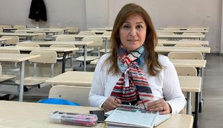 Annesi i&ccedil;in bekledi: 53 yaşında &uuml;niversiteli oldu!