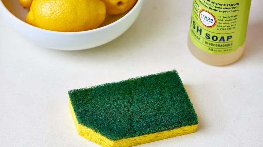 Mutfak s&uuml;ngerinizin bir k&ouml;şesini kesin ve&hellip;