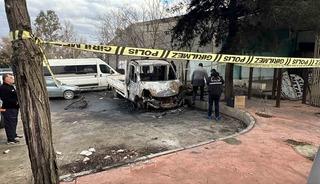 Sığındığı ara&ccedil;ta yanarak can verdi