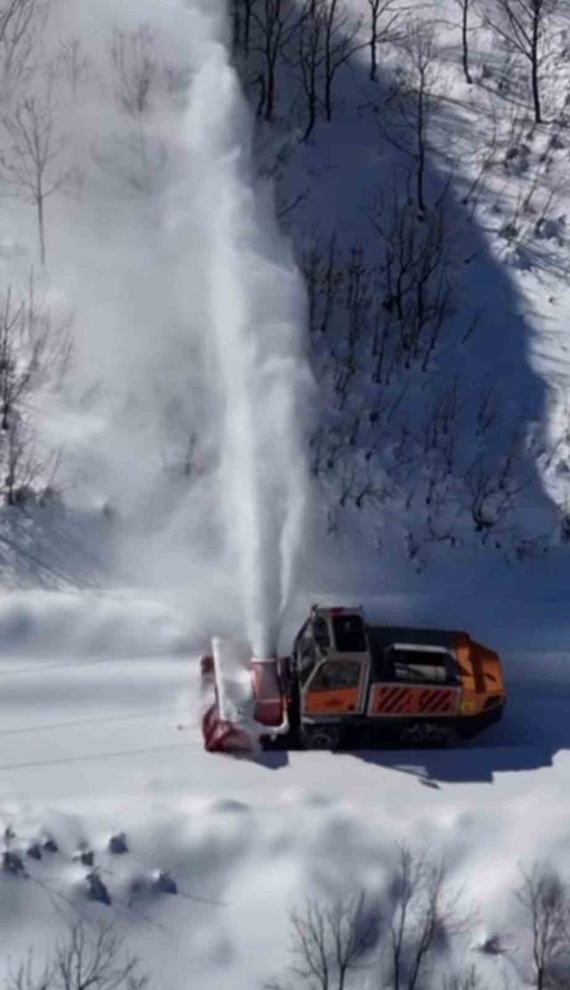 Tunceli&rsquo;de 135 k&ouml;y yolu ulaşıma kapandı, ekiplerin &ccedil;alışması s&uuml;r&uuml;yor 1