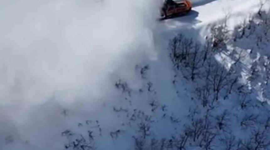 Tunceli&rsquo;de 135 k&ouml;y yolu ulaşıma kapandı, ekiplerin &ccedil;alışması s&uuml;r&uuml;yor