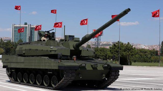 Altay tankında siyasi düğüm 