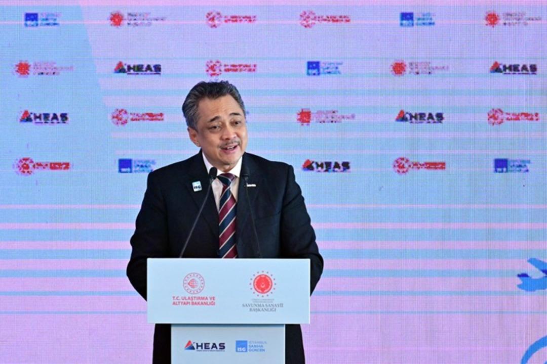 Bakan Uraloğlu:   &Uuml;lkemizi d&uuml;nyanın en geniş u&ccedil;uş ağına sahip &uuml;lkelerinden birisi haline getirdik   3