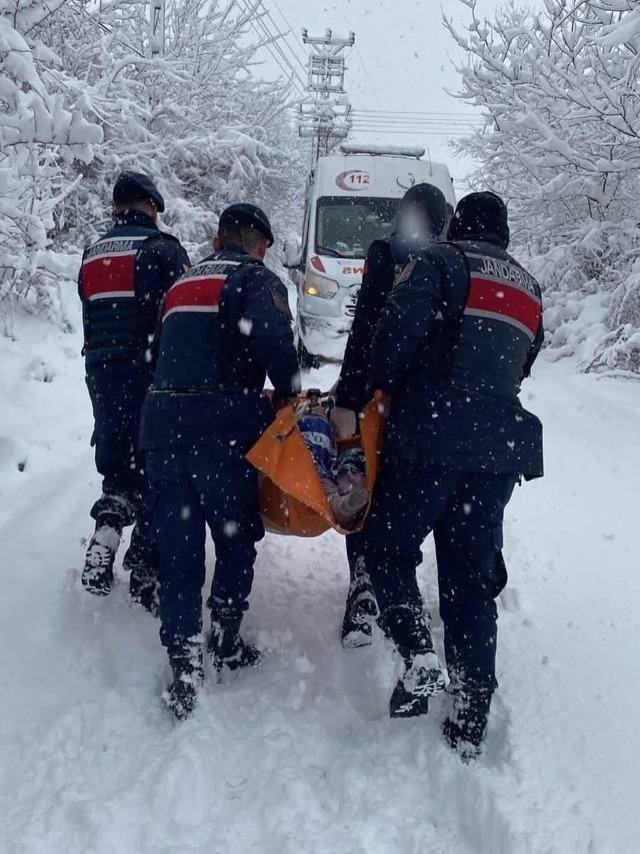 Hasta vatandaşa jandarma ulaştı 2