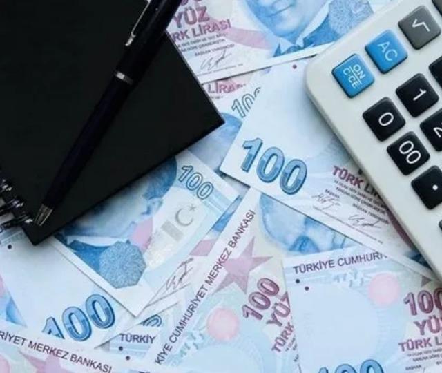 &Ccedil;alışan ve işveren i&ccedil;in devlet katkısı y&uuml;zde 50 azaltıldı