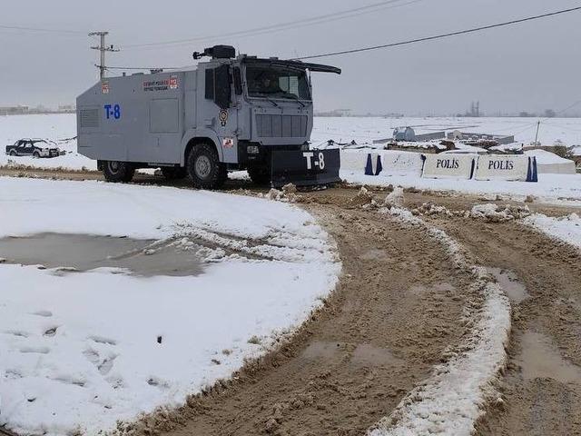 Kardan kapanan yolu TOMA a&ccedil;tı