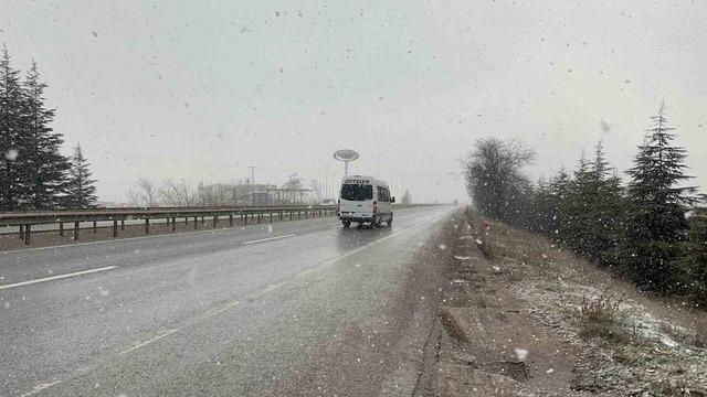 Tipi ve sis s&uuml;r&uuml;c&uuml;lere zor anlar yaşattı 3