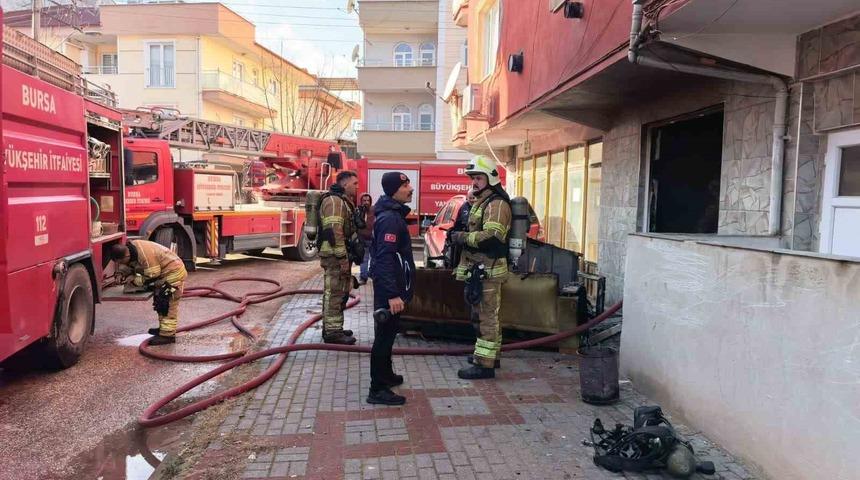 Apartman dairesinde yangın